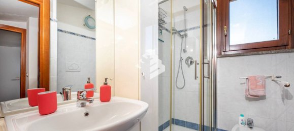 3 bedrooms Villa in Rome, Italy No. 65366 16