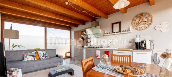 3 bedrooms Villa in Rome, Italy No. 65366 11