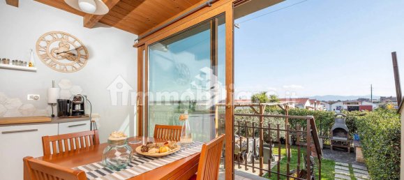 3 bedrooms Villa in Rome, Italy No. 65366 12