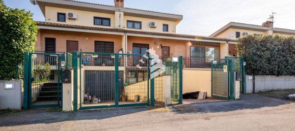 3 bedrooms Villa in Rome, Italy No. 65366 22