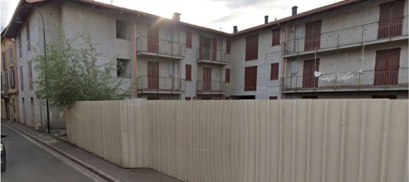 697m² Building in Brignano Gera d'Adda, Italy No. 262130 2