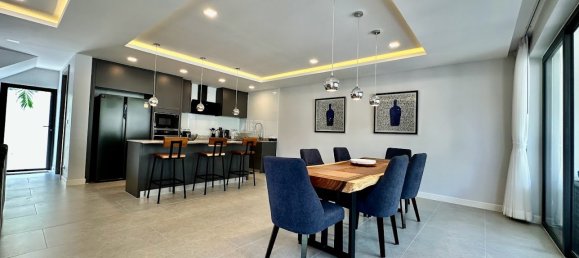 5 bedrooms Cafe / restaurant in Pattaya, Thailand No. 11789 11