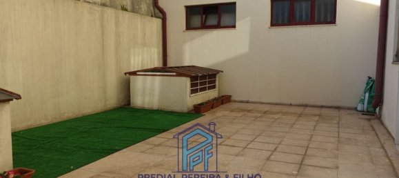 Propriété commerciale à Rio Tinto, Portugal 72m² No. 74105 12