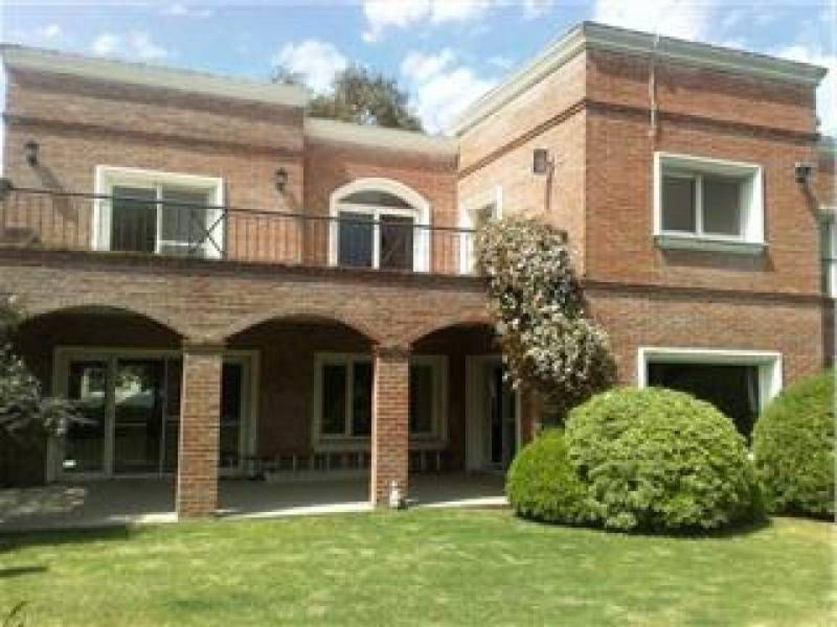 4 bedrooms House in Tigre, Argentina No. 13790