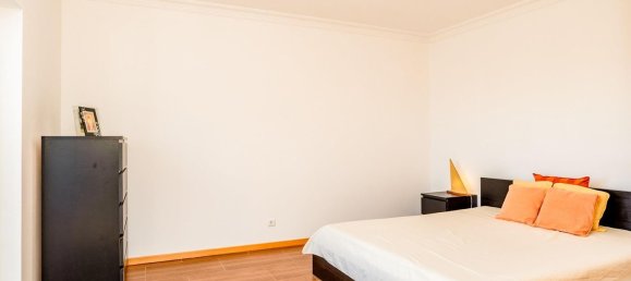 Casa de 3 dormitorios en Faro, Portugal No. 111206 22