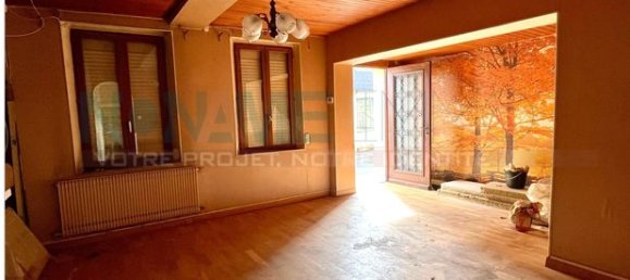 3 Schlafzimmer Haus in Louviers, France, Nr. 303499 2