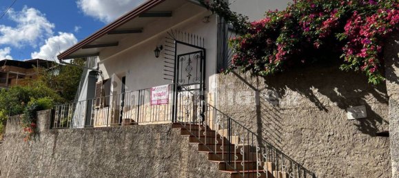 2 bedrooms Villa in Calanna, Italy No. 281919 4