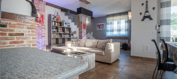 9-salle Villa à Busca, Italy No. 17973 34