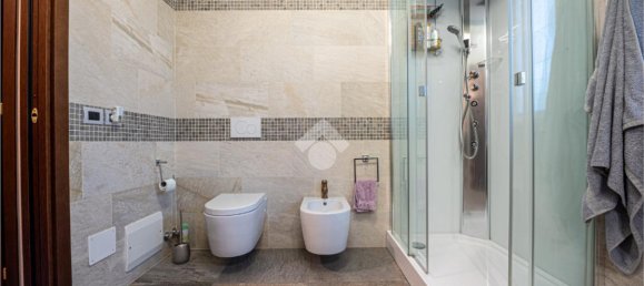 9-salle Villa à Busca, Italy No. 17973 40