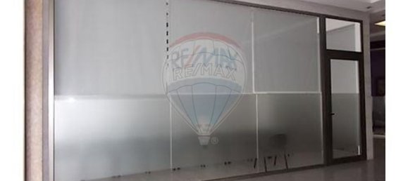 Propriété commerciale à Viseu, Portugal 81m² No. 44666 5