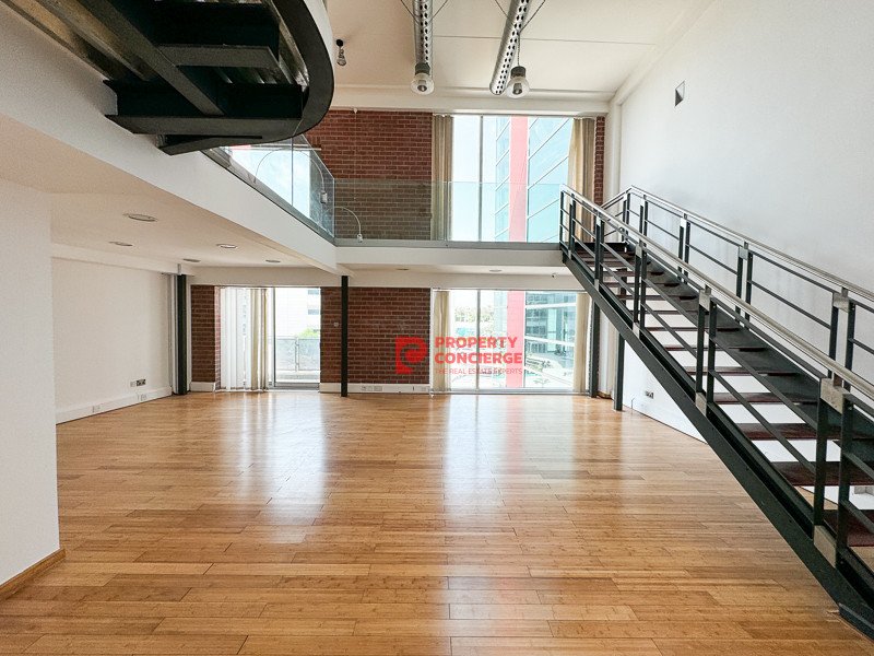 130m² Office in Dubai Media City, UAE No. 42638