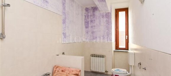 2غرفة شقة في Erba, Italy رقم 141656 10