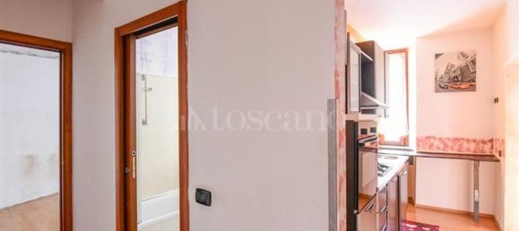 2غرفة شقة في Erba, Italy رقم 141656 4