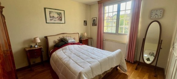 3 bedrooms House in Athis-Mons, France No. 169212 24