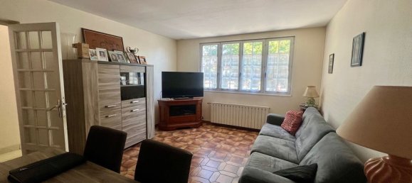 3 bedrooms House in Athis-Mons, France No. 169212 22