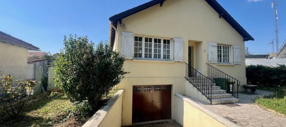 3 bedrooms House in Athis-Mons, France No. 169212 2