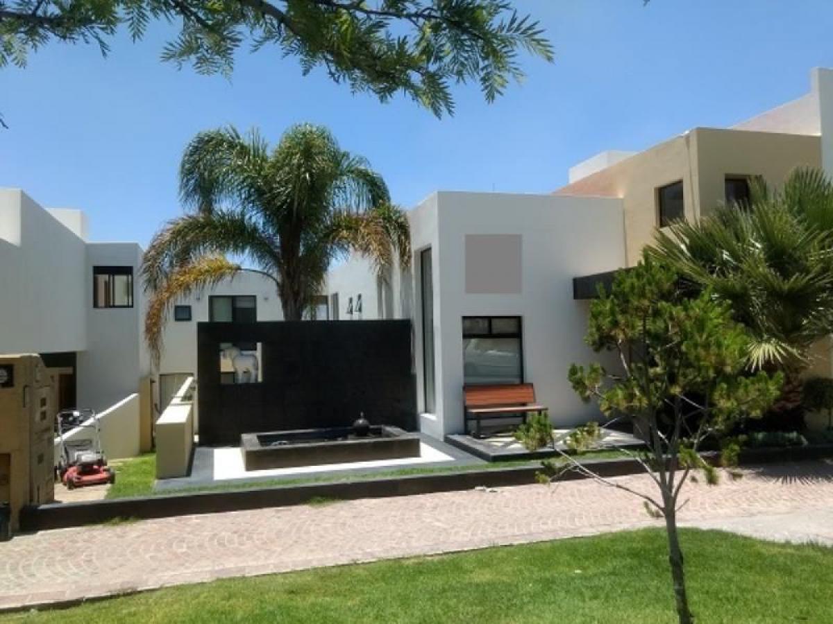 4 bedrooms House in San Luis Potosi, Mexico No. 151985