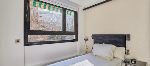 2 bedrooms Apartment in Paris, France No. 137601 9