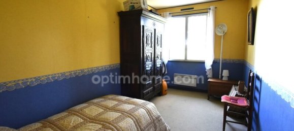 Casa de 4 dormitorios en Tremblay-les-Villages, France No. 156860 8