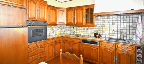 Casa de 4 dormitorios en Tremblay-les-Villages, France No. 156860 4