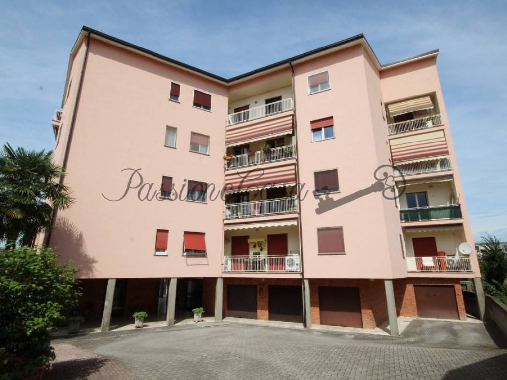 Квартира с 1 спальней в Виджевано, Италия № 303070