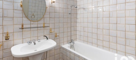 3 bedrooms House in Vallet, France No. 104056 5