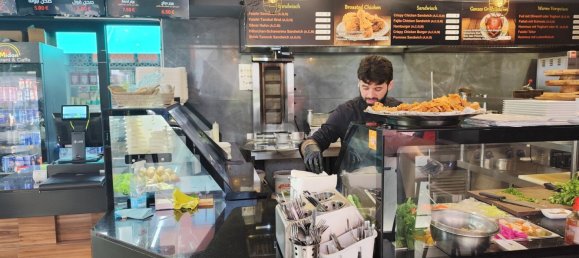 1 room Commercial property in Favoriten, Austria No. 238088 2