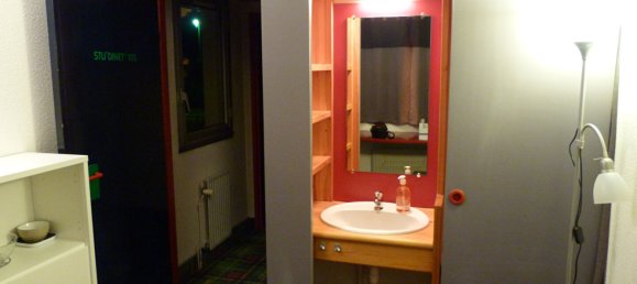 1 bedroom Apartment in Rennes, France No. 43372 3