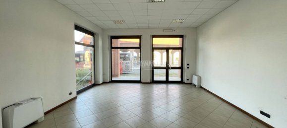 Imóvel comercial de 1 divisão em Castellamonte, Italy N.º 192901 8