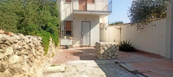 4 bedrooms Villa in Carini, Italy No. 326367 3