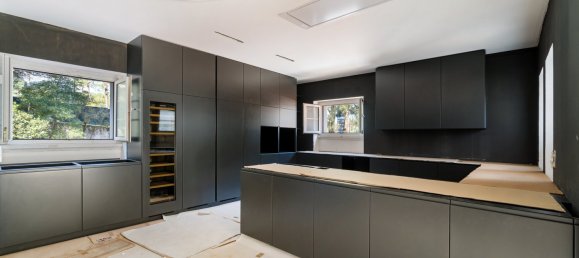 6 bedrooms Villa in Lisbon, Portugal No. 110011 11