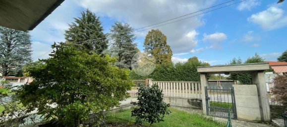 4-salle Villa à Boffalora sopra Ticino, Italy No. 7087 30