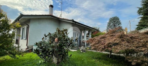 4-salle Villa à Boffalora sopra Ticino, Italy No. 7087 27