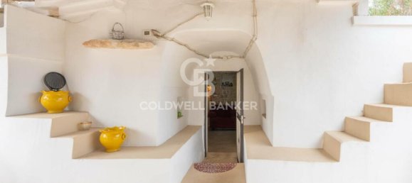 2 bedrooms House in Ostuni, Italy No. 63603 2