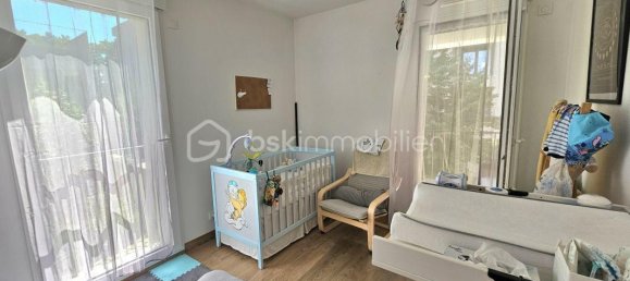 2 Schlafzimmer Doppelhaus in Bobigny, France, Nr. 345851 20