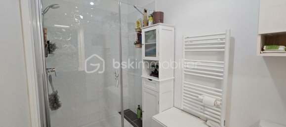 2 Schlafzimmer Doppelhaus in Bobigny, France, Nr. 345851 16