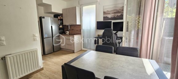 2 Schlafzimmer Doppelhaus in Bobigny, France, Nr. 345851 11