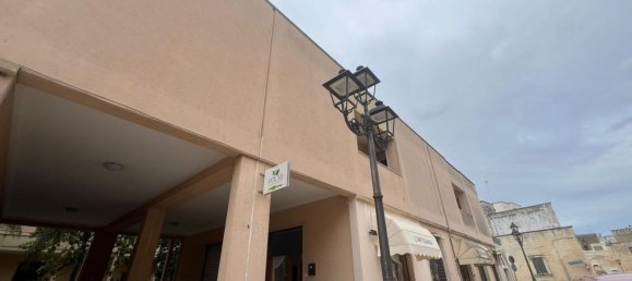 5 bedrooms Apartment in Cavallino, Italy No. 357605 2