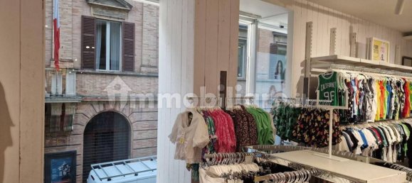 Propiedad comercial en Forlì, Italy 880 m² No. 316997 8