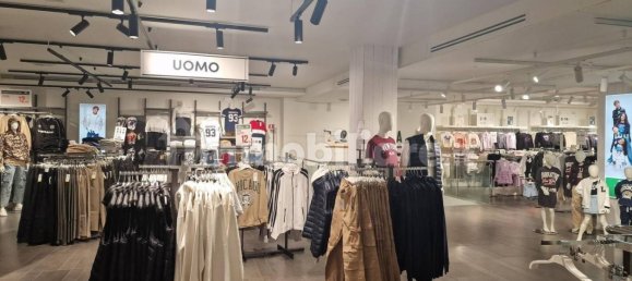 Propiedad comercial en Forlì, Italy 880 m² No. 316997 11