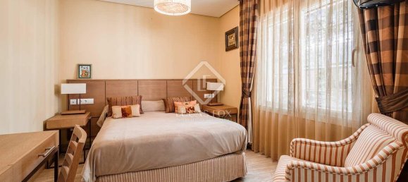 8 bedrooms Villa in Estepona, Spain No. 24217 25