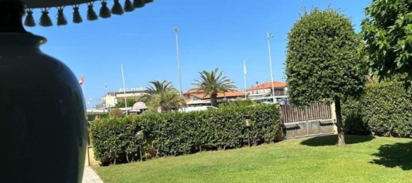 6 rooms Apartment in Camaiore, Italy No. 261630 22