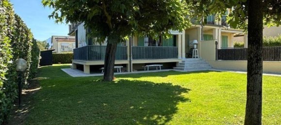 6 rooms Apartment in Camaiore, Italy No. 261630 7