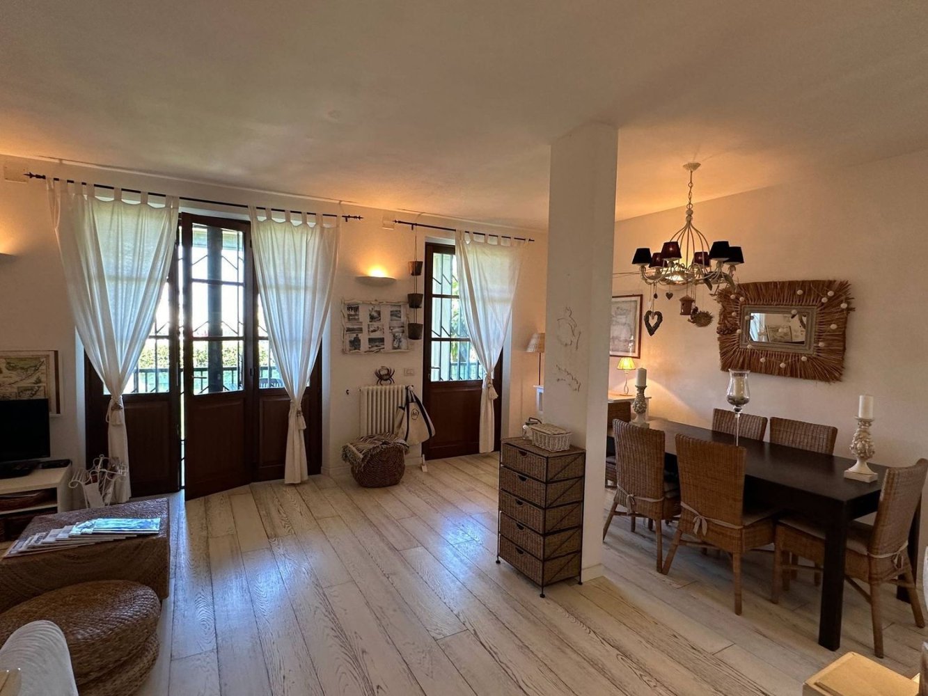 6 rooms Apartment in Camaiore, Italy No. 261630