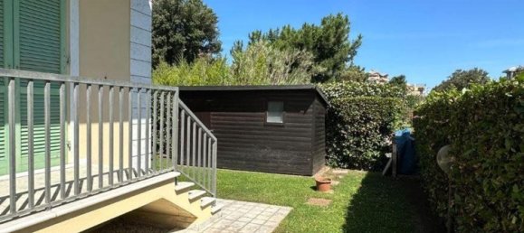 6 rooms Apartment in Camaiore, Italy No. 261630 15