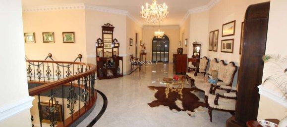 4 bedrooms Villa in Attard, Malta No. 3882 5