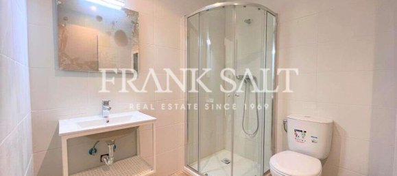 Квартира с 2 спальнями в Гзира, Мальта № 4687 7