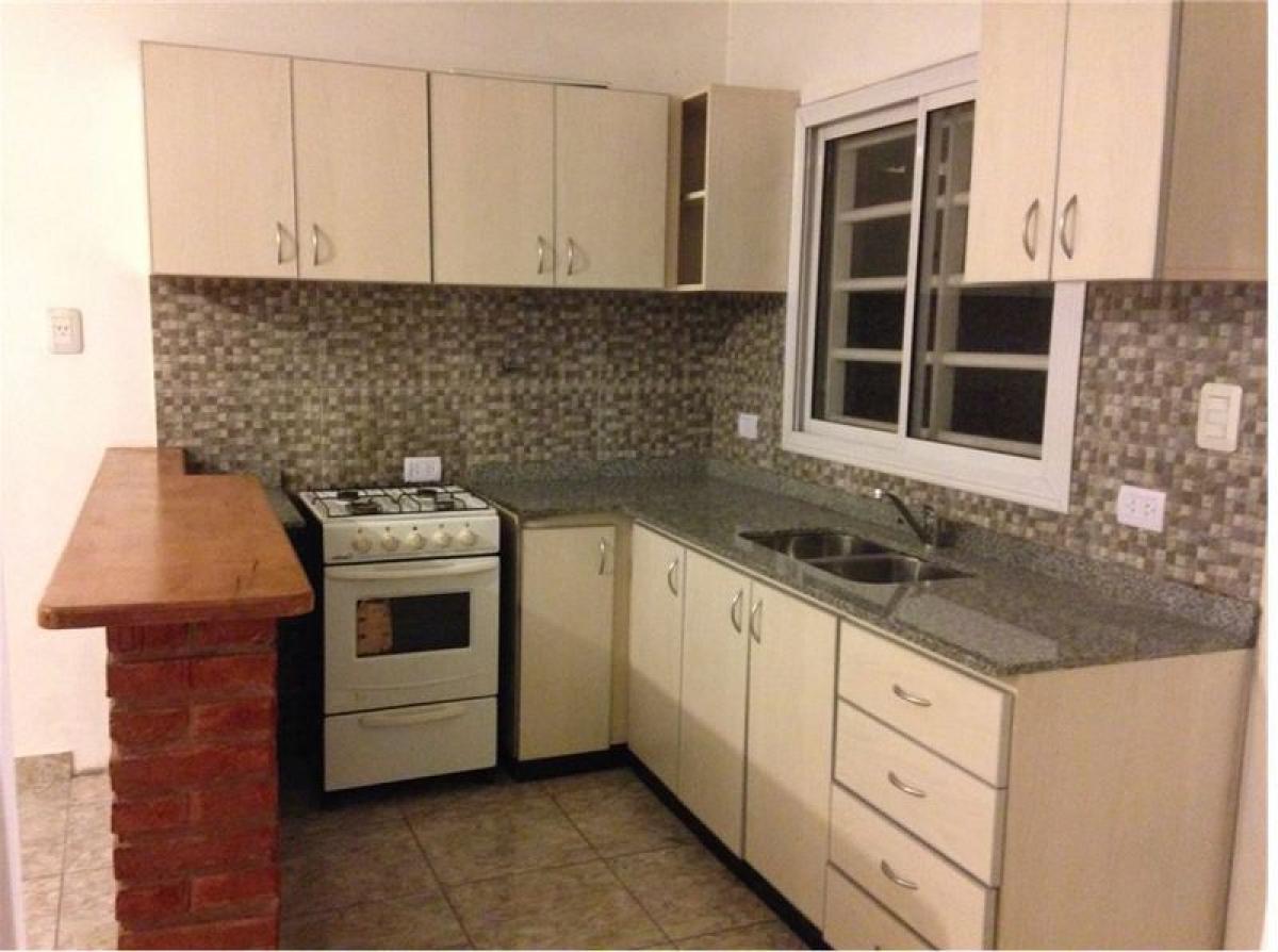 3 bedrooms Apartment in Quilmes, Argentina No. 17157