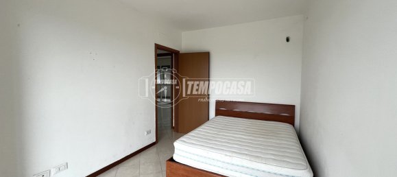 2 bedrooms Apartment in Milan, Italy No. 378238 9