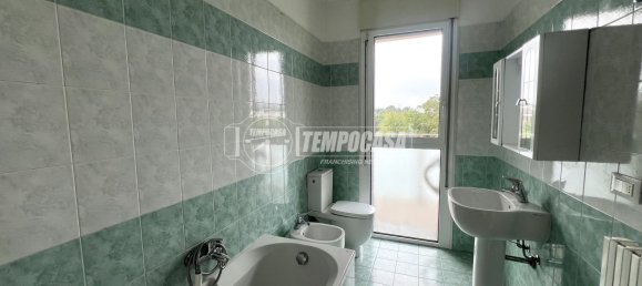 2 bedrooms Apartment in Milan, Italy No. 378238 12